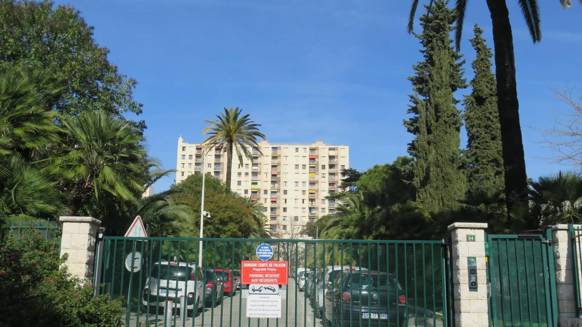 Nice Nord 2 Pieces Calmes,Wifi,Clim,Balcon,Parking 0*,  Francja